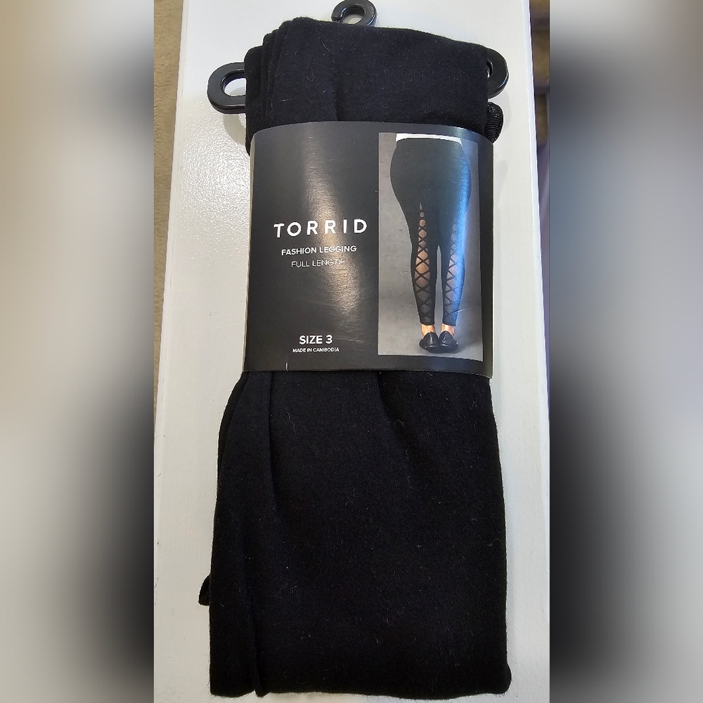 NWT Torrid Premium Legging - Lattice Mesh Insert Black - Picture 6 of 7